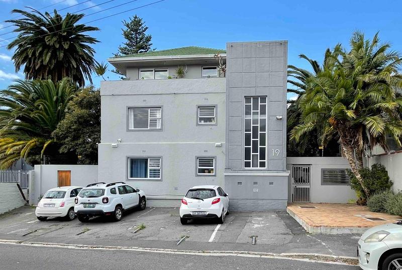 1 Bedroom Property for Sale in Gardens Western Cape